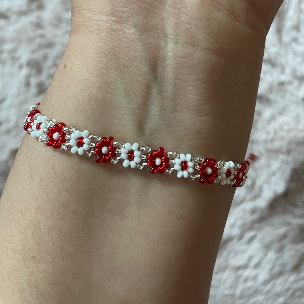 HANDMADE BEADED BRACELET